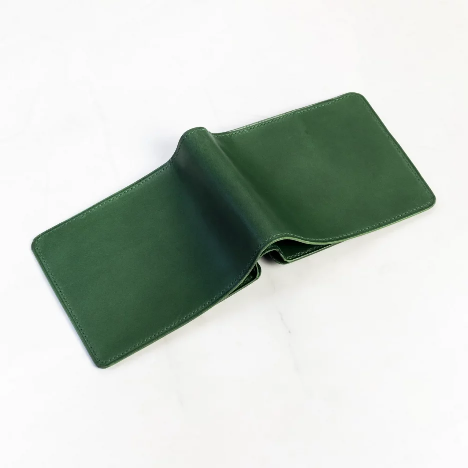 Handmade traditional leather bifold green