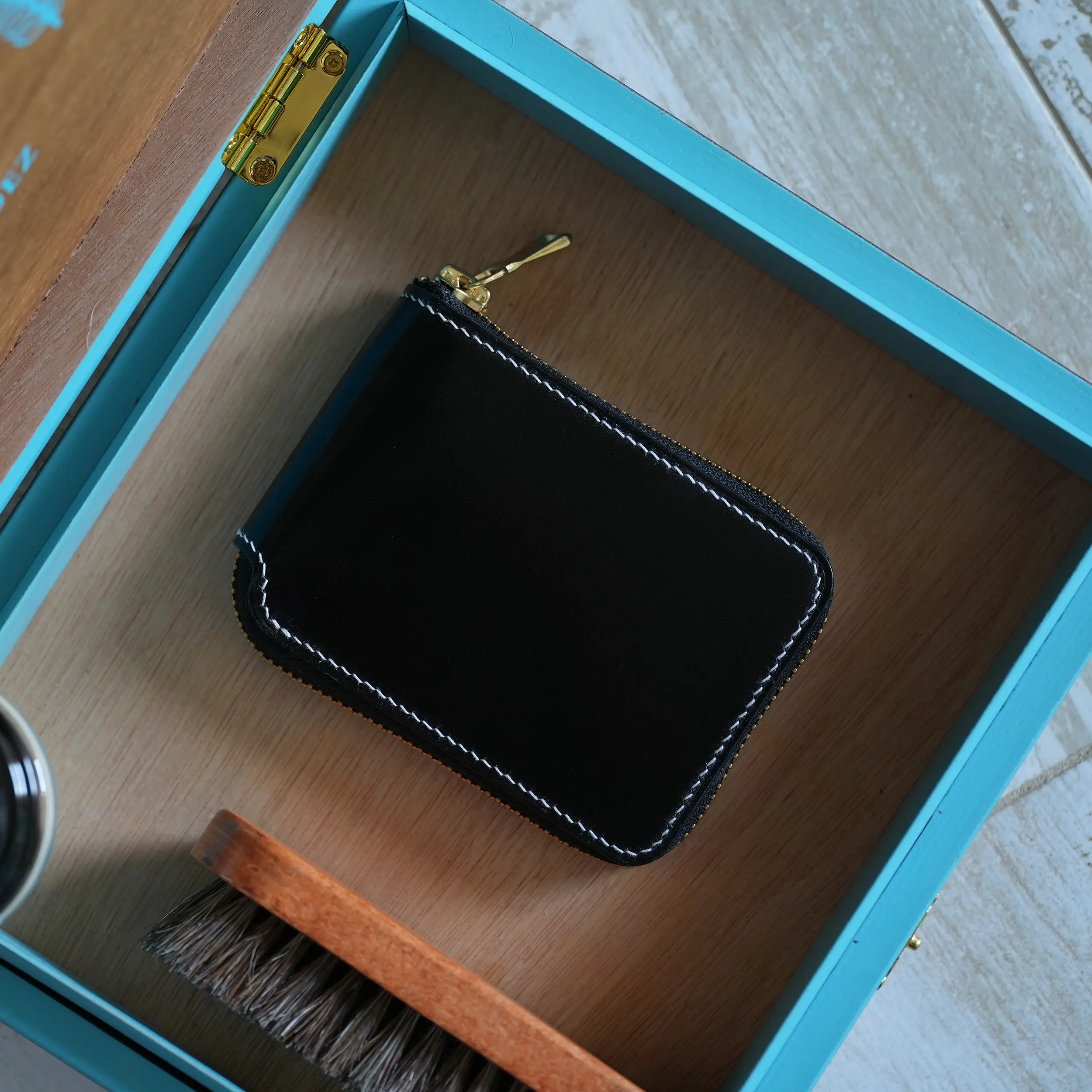 possala designs zipper bifold wallet shell cordovan italian vegetable tanned leather YKK Excella